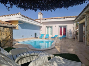 Casa Sinzias con piscina 9 posti letto